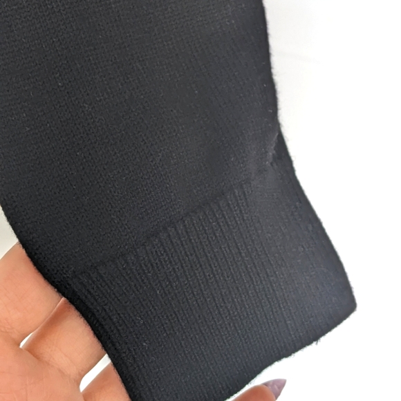 Comfy Black Sweater/Tee - Simons - Picture 6 of 7